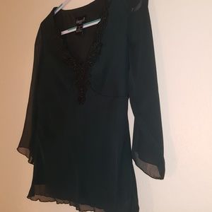 Embroidered Emerald top EUC